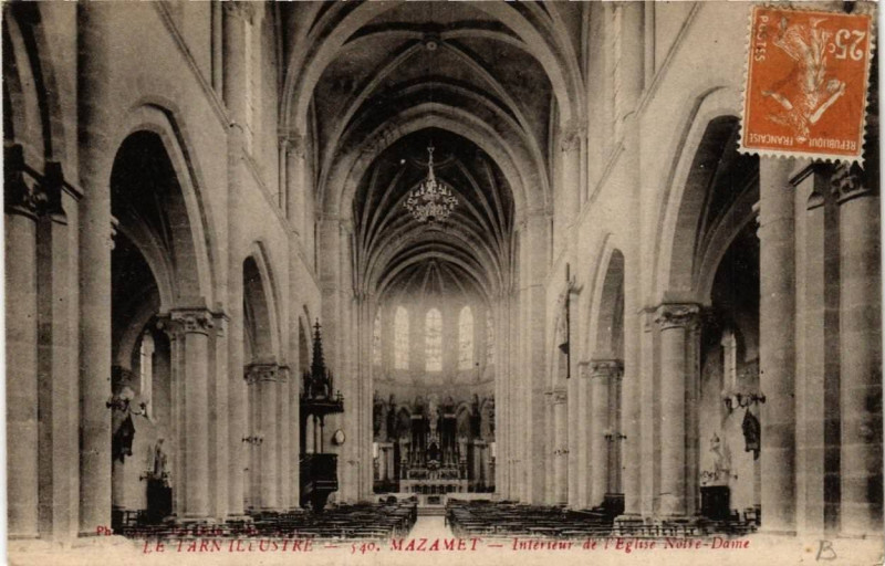 Carte postale ancienne Mazamet Intérieur de Eglise N.-D. à Mazamet