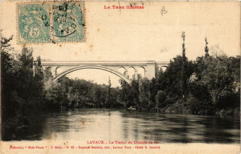 Carte postale ancienne Lavaur Le Viaduc du Chemin de fer à Lavaur