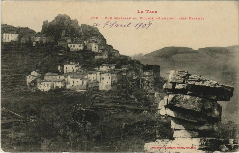 Carte postale ancienne Hautpoul Vue Generale du Village d'Hautpoul - pres Mazamet à Mazamet