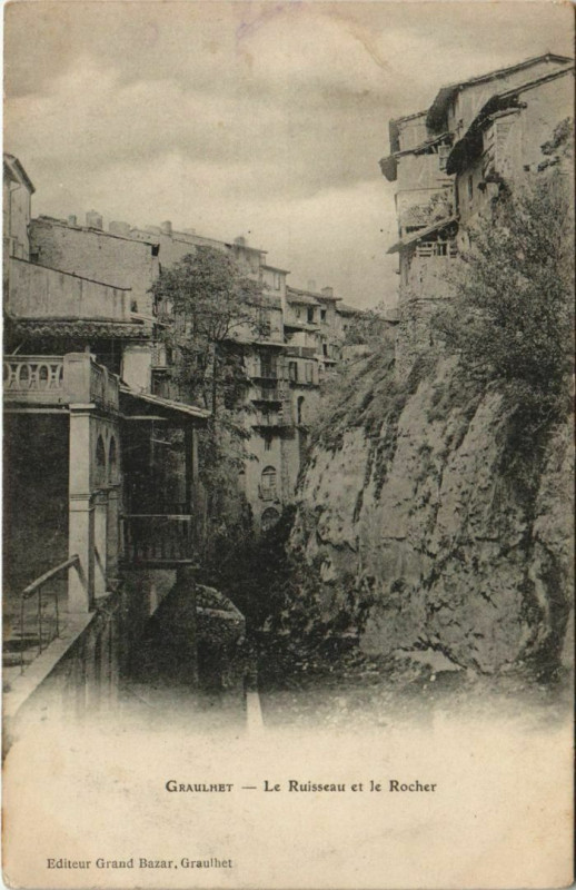 Carte postale ancienne Graulhet Le Ruisseau et le Rocher à Graulhet