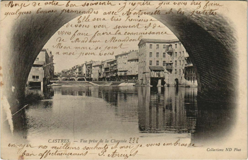 Carte postale ancienne Castres Vue prise de la Chaussee à Castres