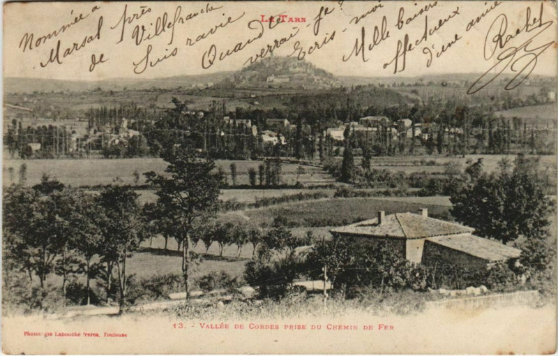 Carte postale ancienne Cordes Vallee de Cordes prise du Chemin de Fer