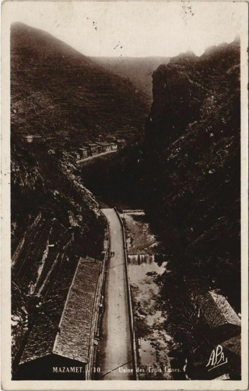 Carte postale ancienne Mazamet Usine des Trois Lunes à Mazamet