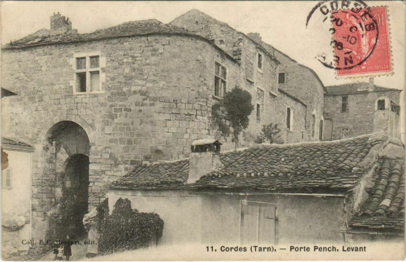 Carte postale ancienne Cordes Porte Pench. Levant