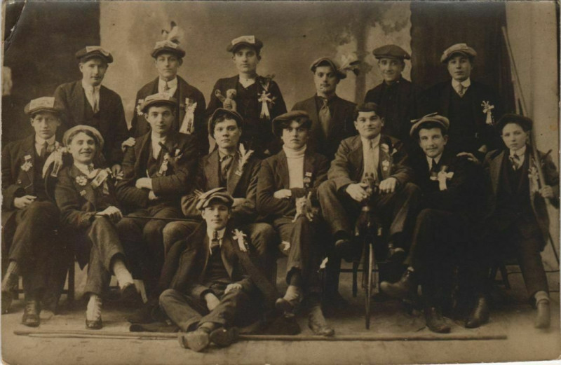 Carte postale ancienne Carmaux Hommes - Types - Photo Pc. à Carmaux