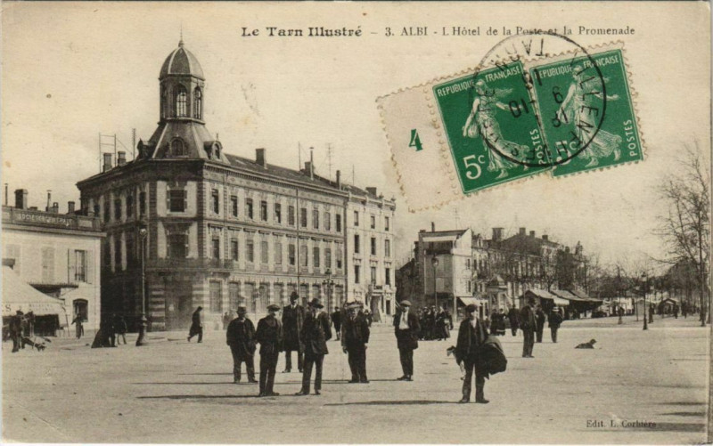Carte postale ancienne Albi L'Hotel de la Poste et la Promenade à Albi