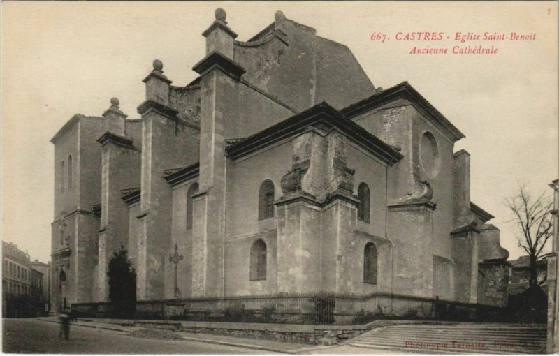 Carte postale ancienne Castres Eglise Saint-Benoit - Ancienne Cathedrale à Castres