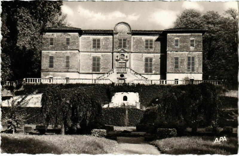 Carte postale ancienne Gaillac Le Chateau dans le Parc France à Gaillac