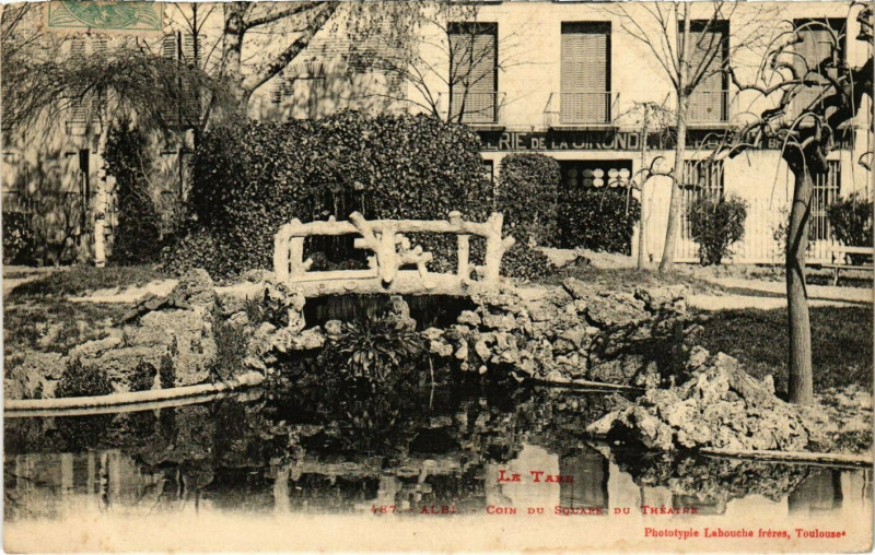 Carte postale ancienne Albi Coin du Square du Theatre France à Albi