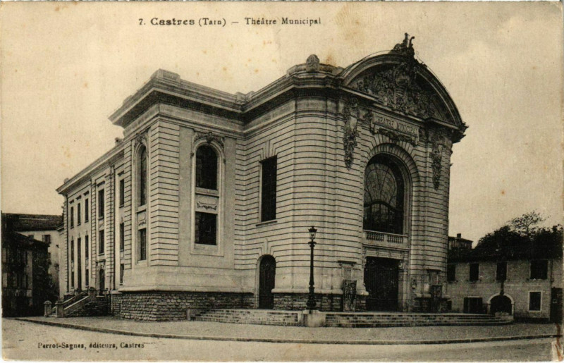 Carte postale ancienne Castres Theatre Municipal France à Castres