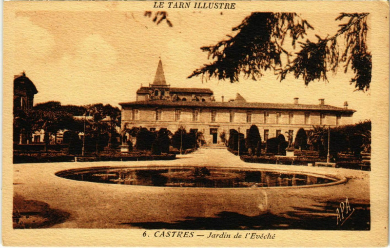 Carte postale ancienne Castres Jardin de l'Eveche France à Castres