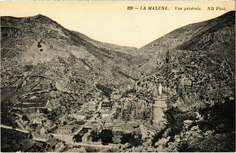 Carte postale ancienne La Malene - Vue générale
