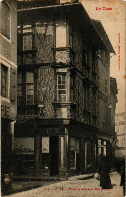 Carte postale ancienne Albi - Vieille Maison Enjalbert à Albi