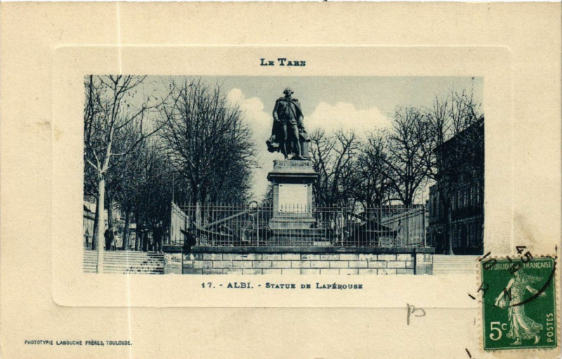 Carte postale ancienne Albi - Statue de Laperouse à Albi