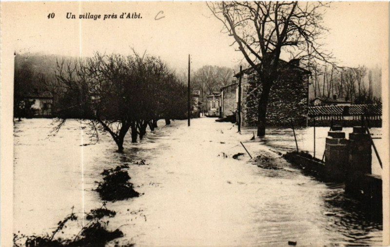 Carte postale ancienne Un village pres d'Albi à Albi