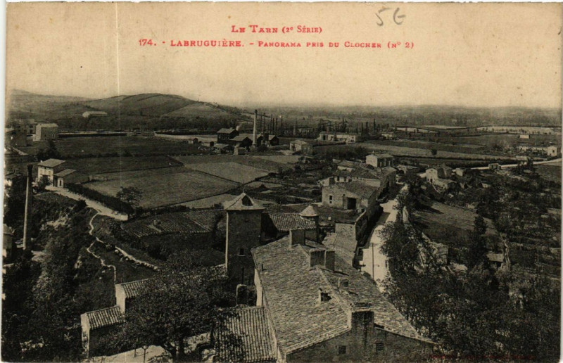 Carte postale ancienne Labruguire - Panorama pris du Clocher