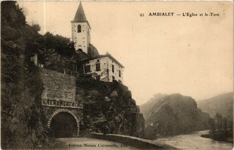 Carte postale ancienne Ambialet - L'Eglise et le Tarn à Ambialet