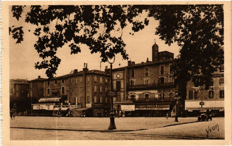 Carte postale ancienne Albi - Le Plateau du Vigan à Albi