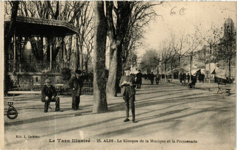 Carte postale ancienne Albi - Le Kiosque de la Musique à Albi