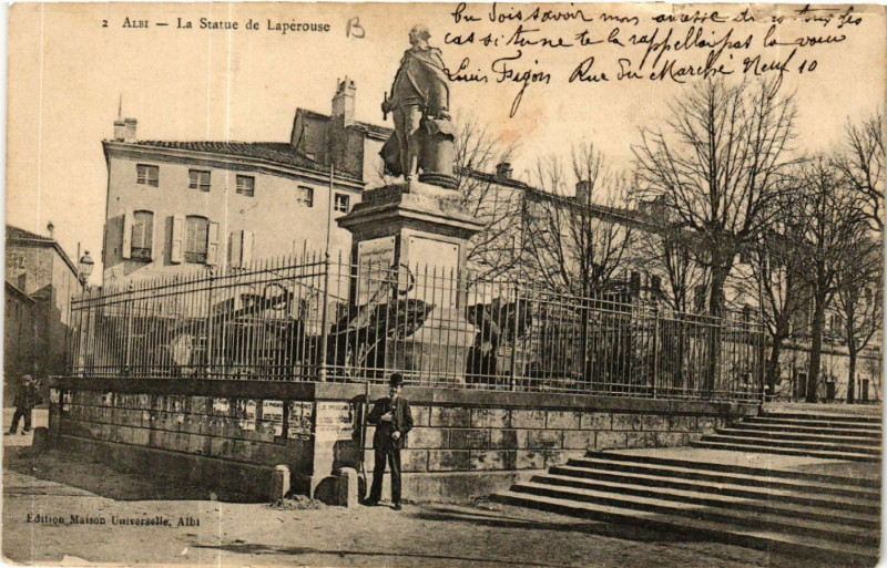 Carte postale ancienne Albi - La Statue de Laperouse à Albi