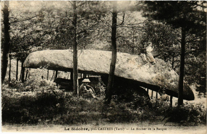 Carte postale ancienne Le Sidobre pres Castres - Le Rocher de la Barque à Castres