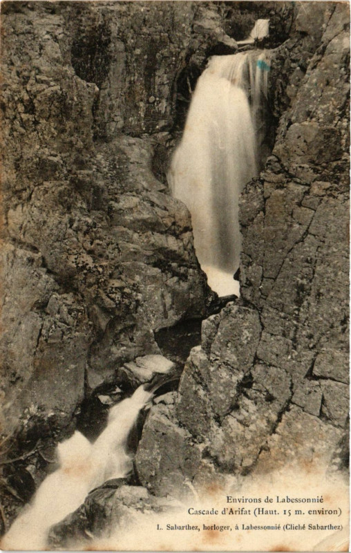 Carte postale ancienne Env. de Labessonnie - Cascade d'Arifar (Haut 15 m Env.)