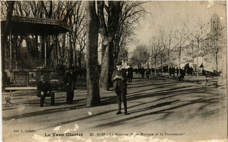 Carte postale ancienne Le Tarn Illustre - Albi - Le Kiosque de la Musique et la Promenade à Albi