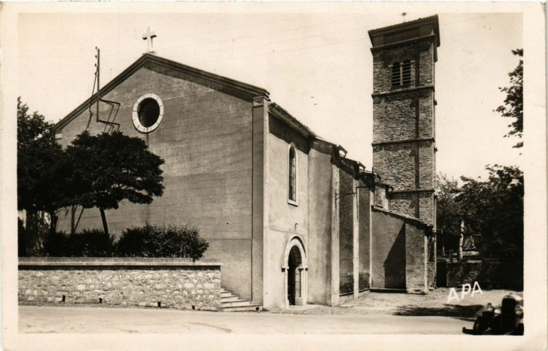 Carte postale ancienne Labastide Rouairoux L'Eglise à Rouairoux