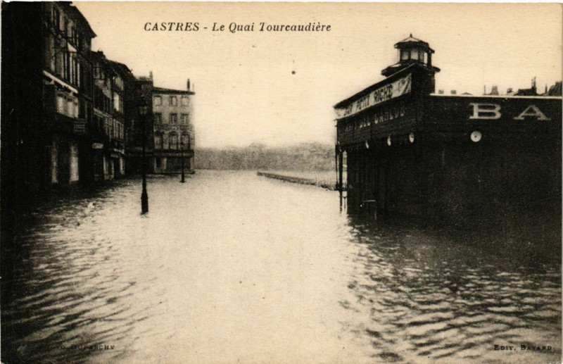 Carte postale ancienne Castres - Le Quai Toureaudiere à Castres