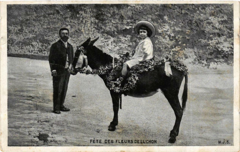 Carte postale ancienne Fete des Fleurs de Luchon