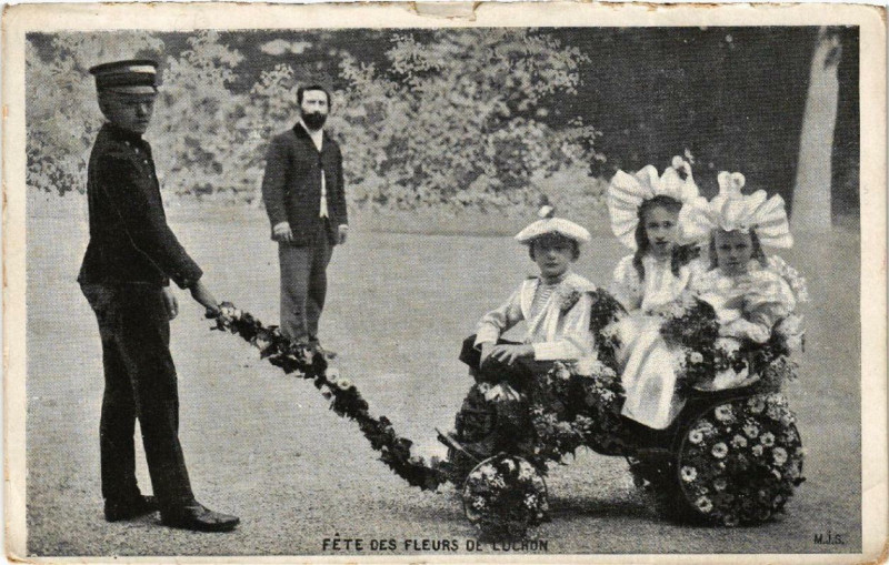 Carte postale ancienne Fete des Fleurs de Luchon
