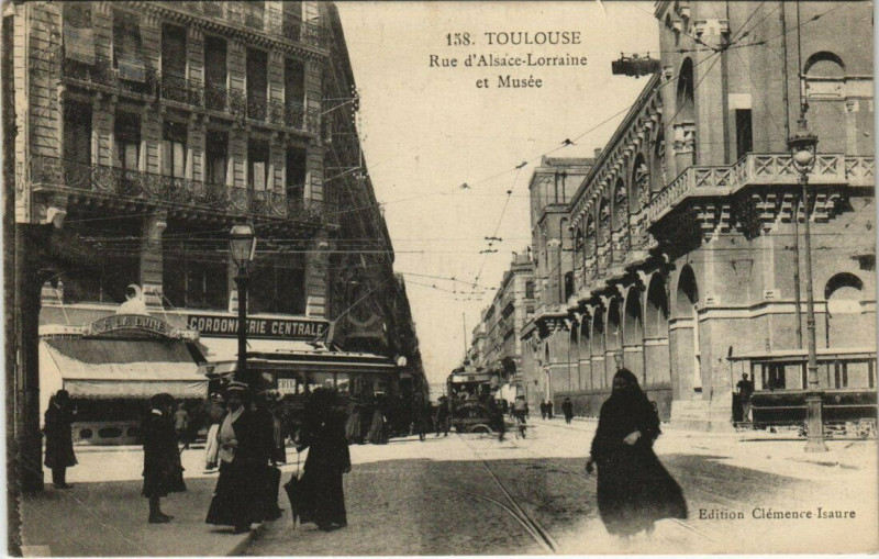 Carte postale ancienne Toulouse - Rue d'Alsace-Lorraine et Musée à Toulouse