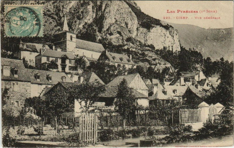Carte postale ancienne Cierp - Vue générale