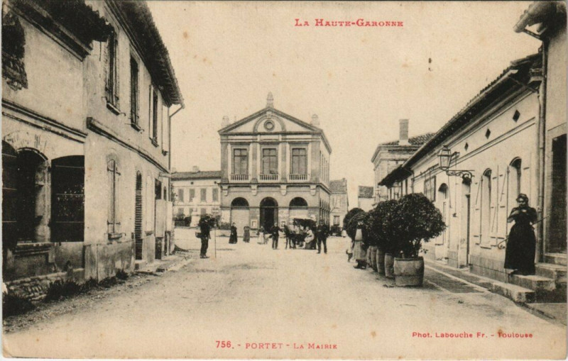 Carte postale ancienne Portet - La Mairie