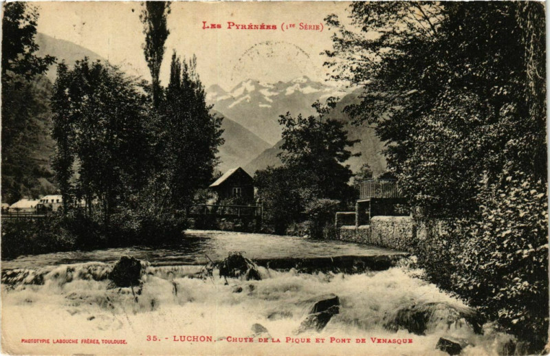 Carte postale ancienne Luchon Chute de la Pique Pont de Venasque