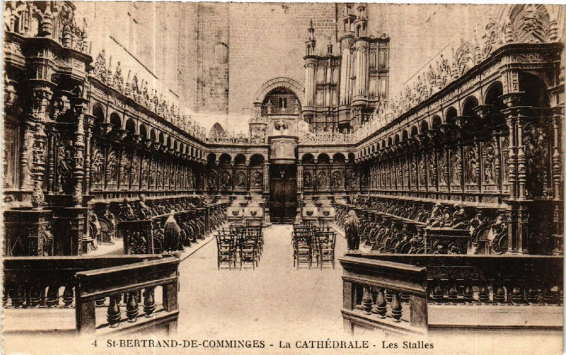 Carte postale ancienne Saint-Bertrand-de-Comminges - La Cathédrale - Les Stalles à Saint-Bertrand-de-Comminges
