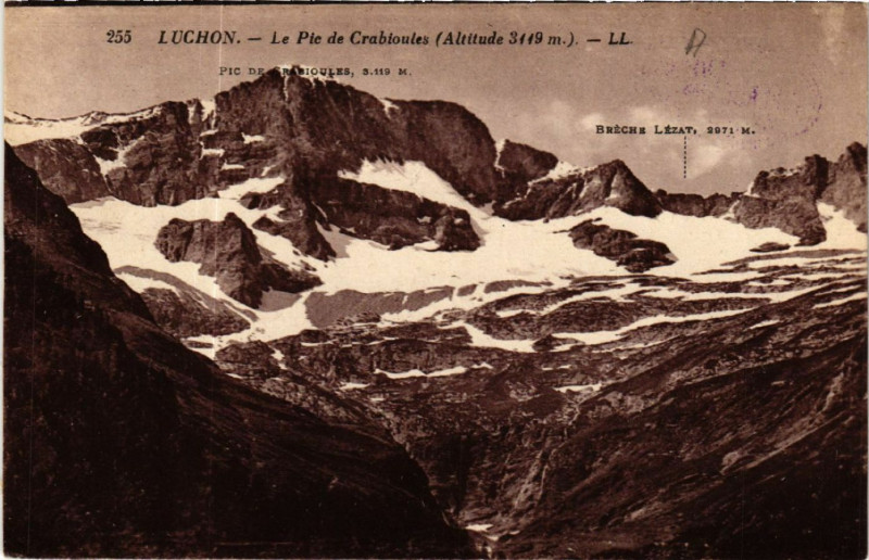 Carte postale ancienne Luchon - Le Pic de Crabioules (Altitude 3449 m)