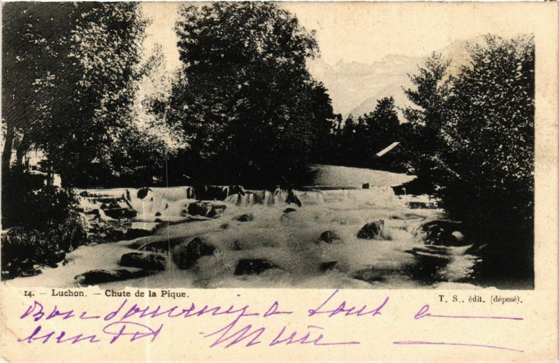 Carte postale ancienne Luchon - Chute de la Pique