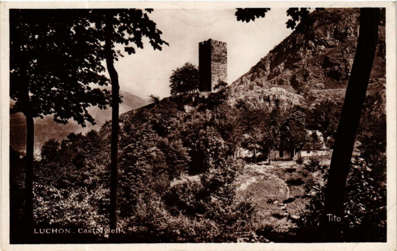 Carte postale ancienne Luchon - Castelvieil
