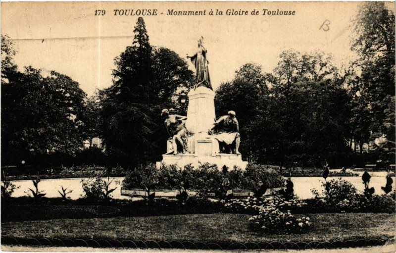 Carte postale ancienne Toulouse - Monument a la Glorie de Toulouse à Toulouse
