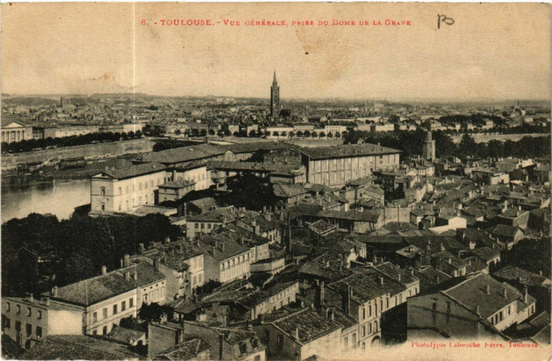 Carte postale ancienne Toulouse - Vue générale prise du Dome de a Grave à Toulouse