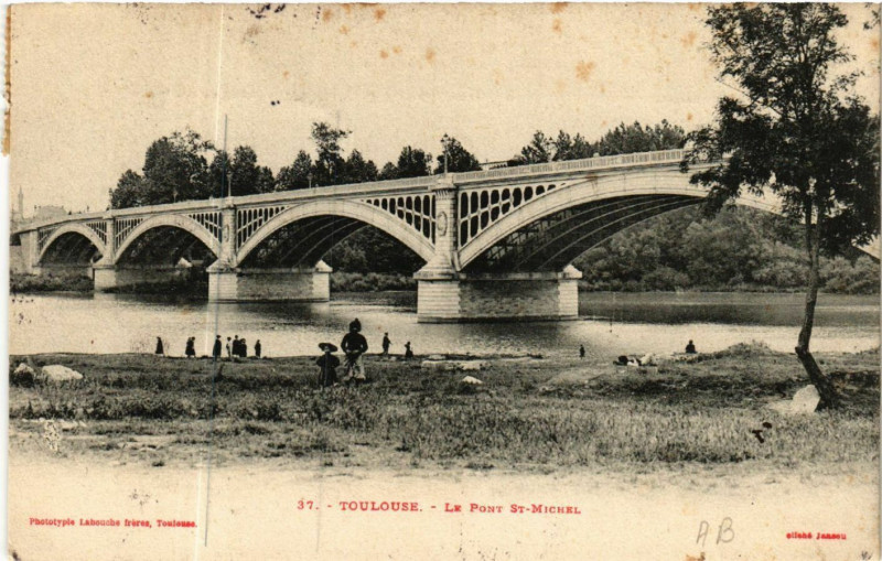 Carte postale ancienne Toulouse - Le Pont Saint-Michel à Toulouse