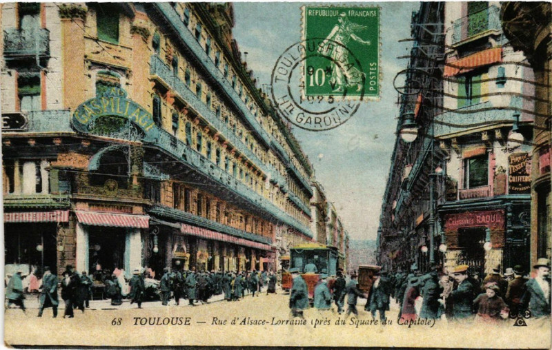 Carte postale ancienne Toulouse - Rue d'Alsace-Lorraine (pres du Square du Capitole) à Toulouse