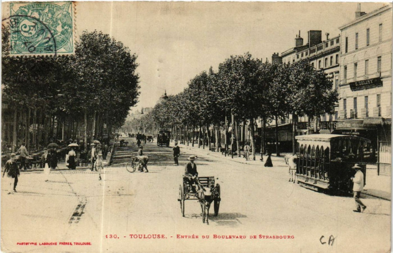 Carte postale ancienne Toulouse - Entrée du Boulevard de Strasbourg à Toulouse