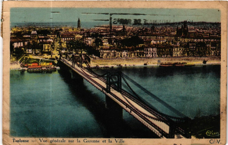 Carte postale ancienne Toulouse - Vue générale sur la Garonne et la Ville à Toulouse
