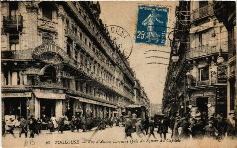 Carte postale ancienne Toulouse - Rue d'Alsace-Lorraine (pres du Square du Capitole) à Toulouse