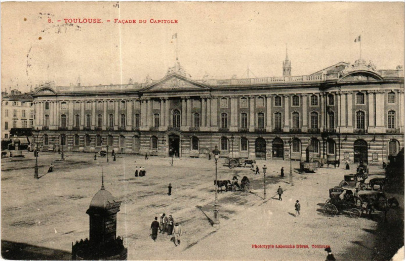 Carte postale ancienne Toulouse - Facade du Capitole à Toulouse
