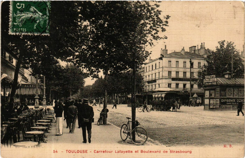 Carte postale ancienne Toulouse - Carrefour Lafayette et Boulevard de Strasbourg à Toulouse