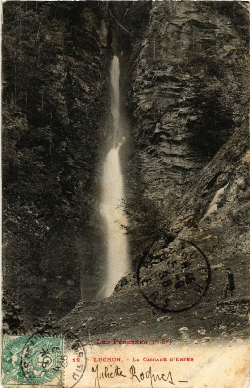 Carte postale ancienne Luchon - La Cascade d'Enfer