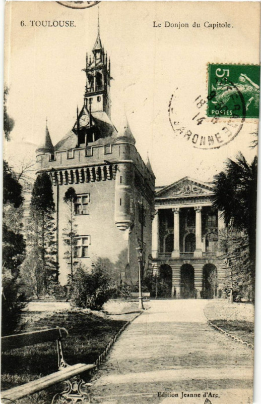 Carte postale ancienne Toulouse - Le Donjon du Capitole à Toulouse